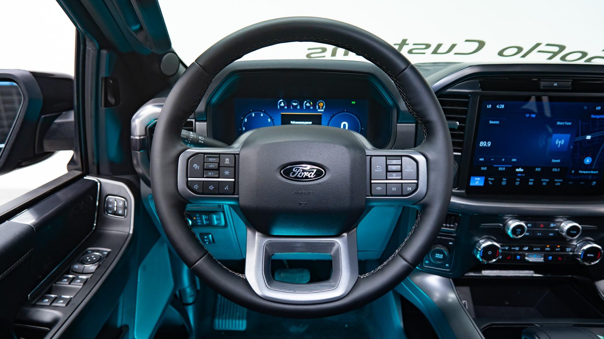 2025 FORD F-150 LARIAT in Black, photo 33 of 53