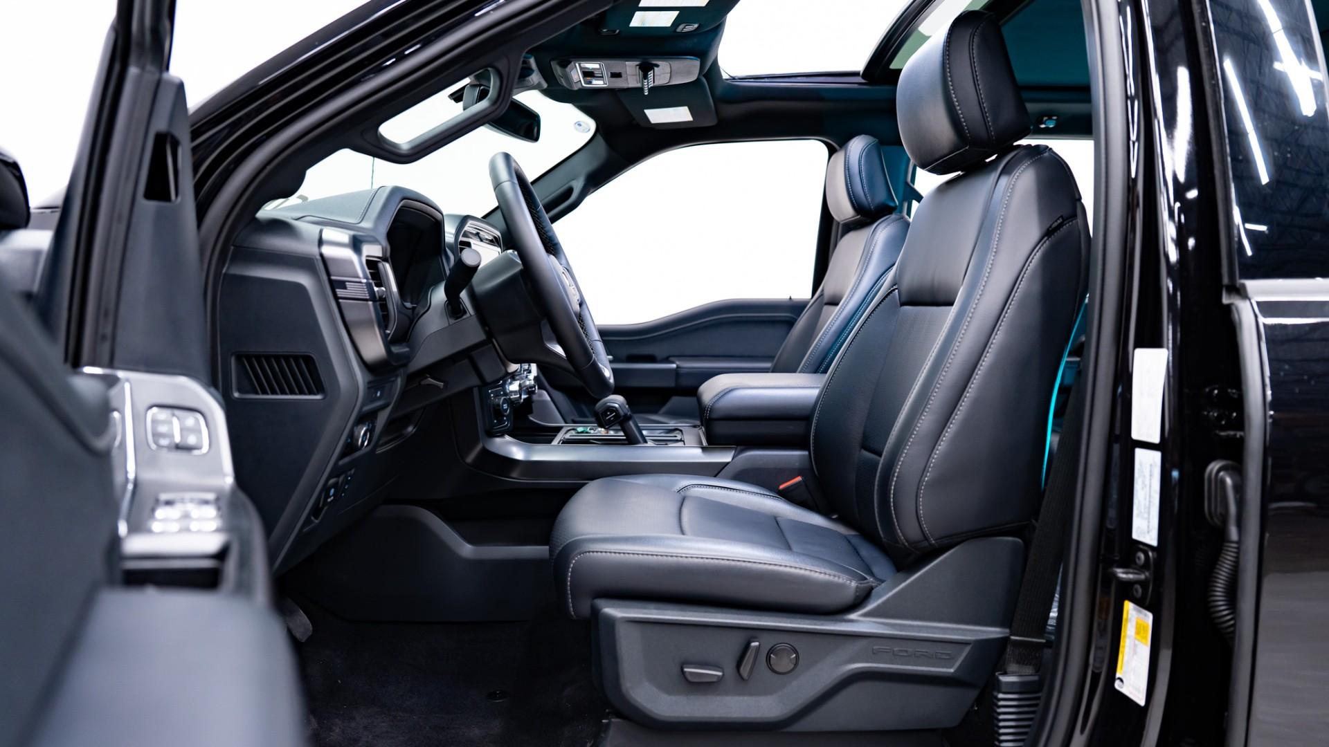 2025 FORD F-150 LARIAT in Black, photo 42 of 53