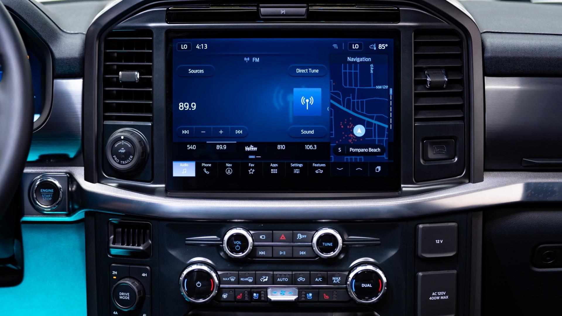 2025 FORD F-150 LARIAT in Black, photo 44 of 53