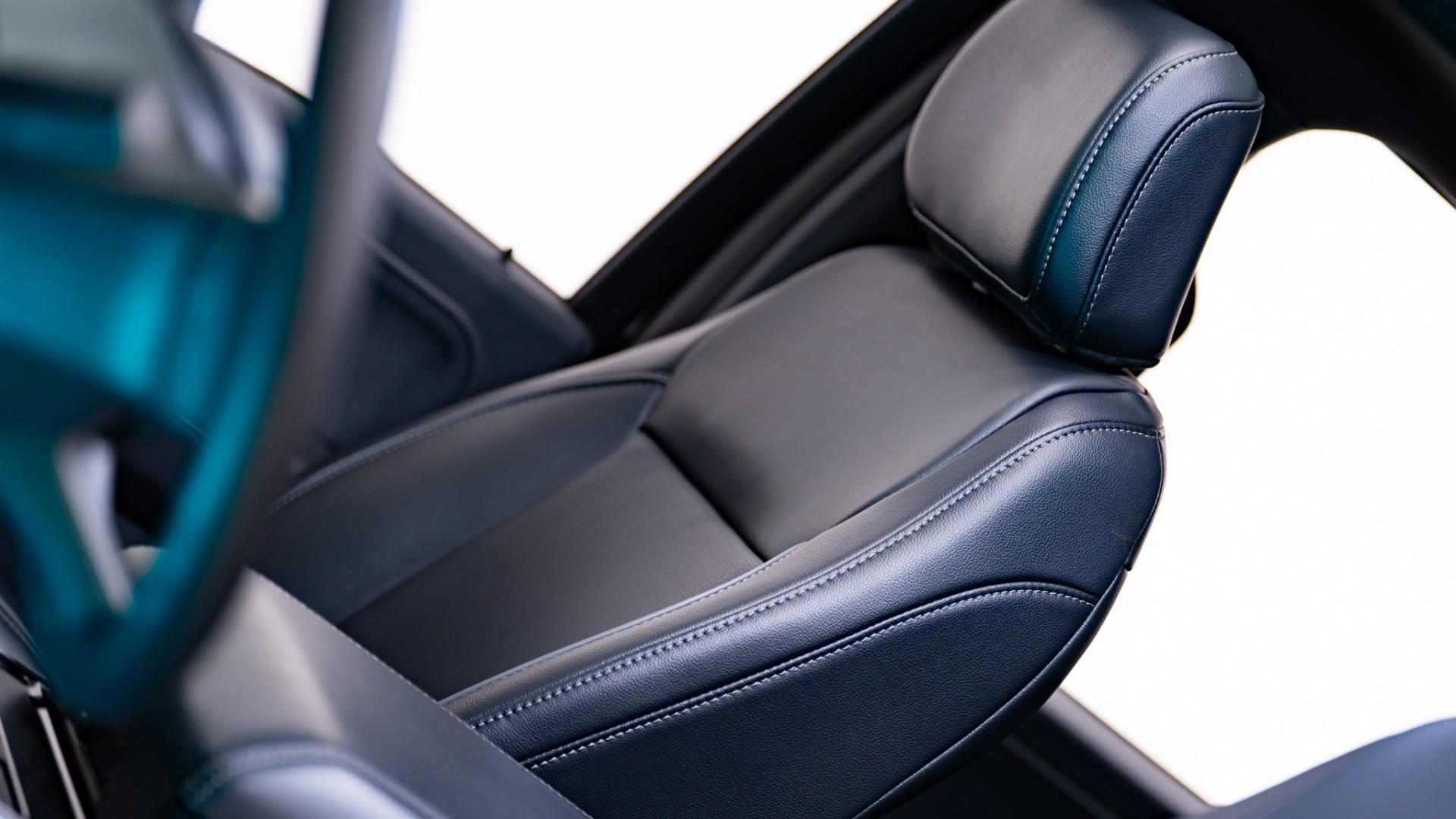 2025 FORD F-150 LARIAT in Black, photo 48 of 53