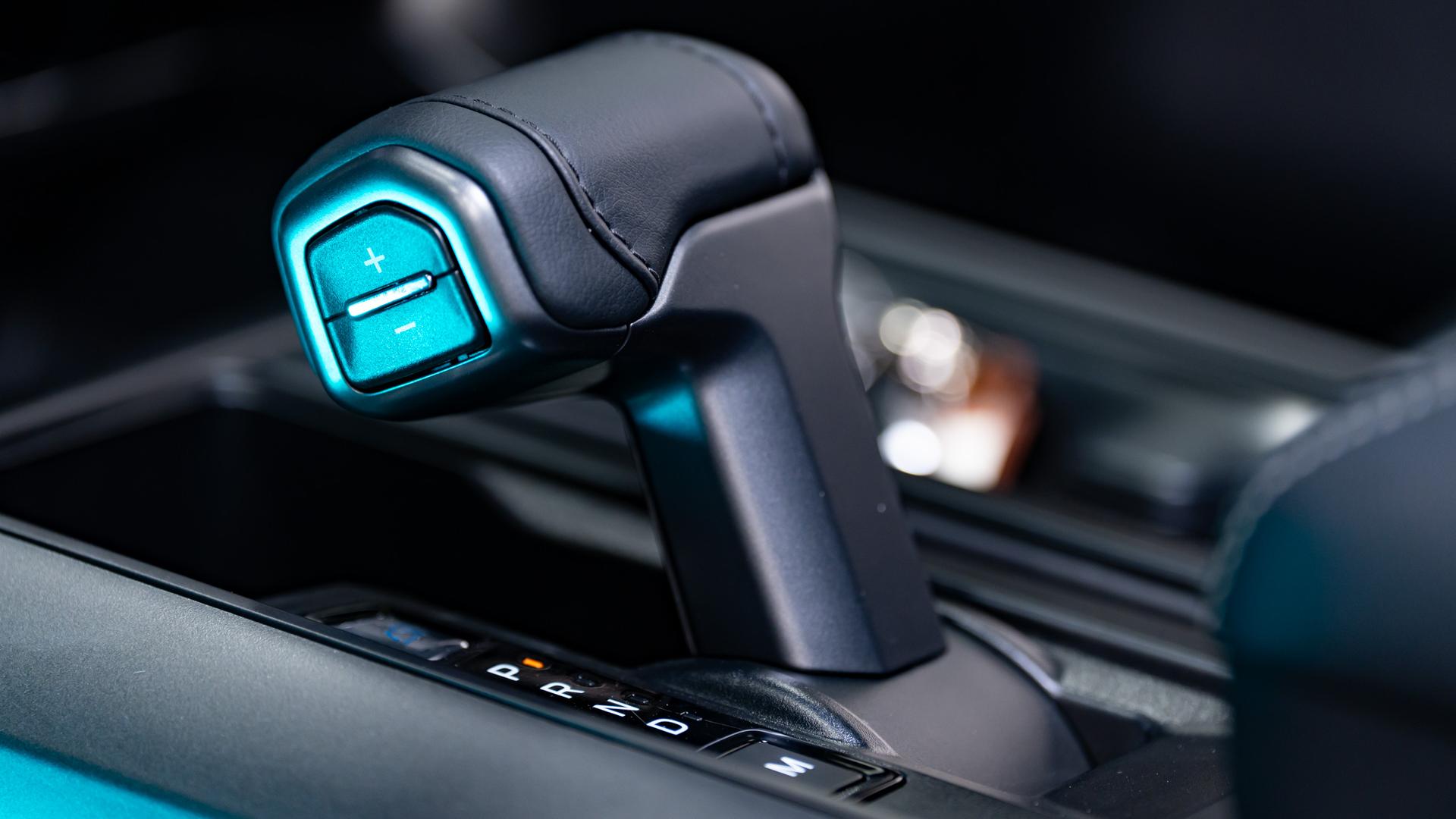 2025 FORD F-150 LARIAT in Black, photo 52 of 53