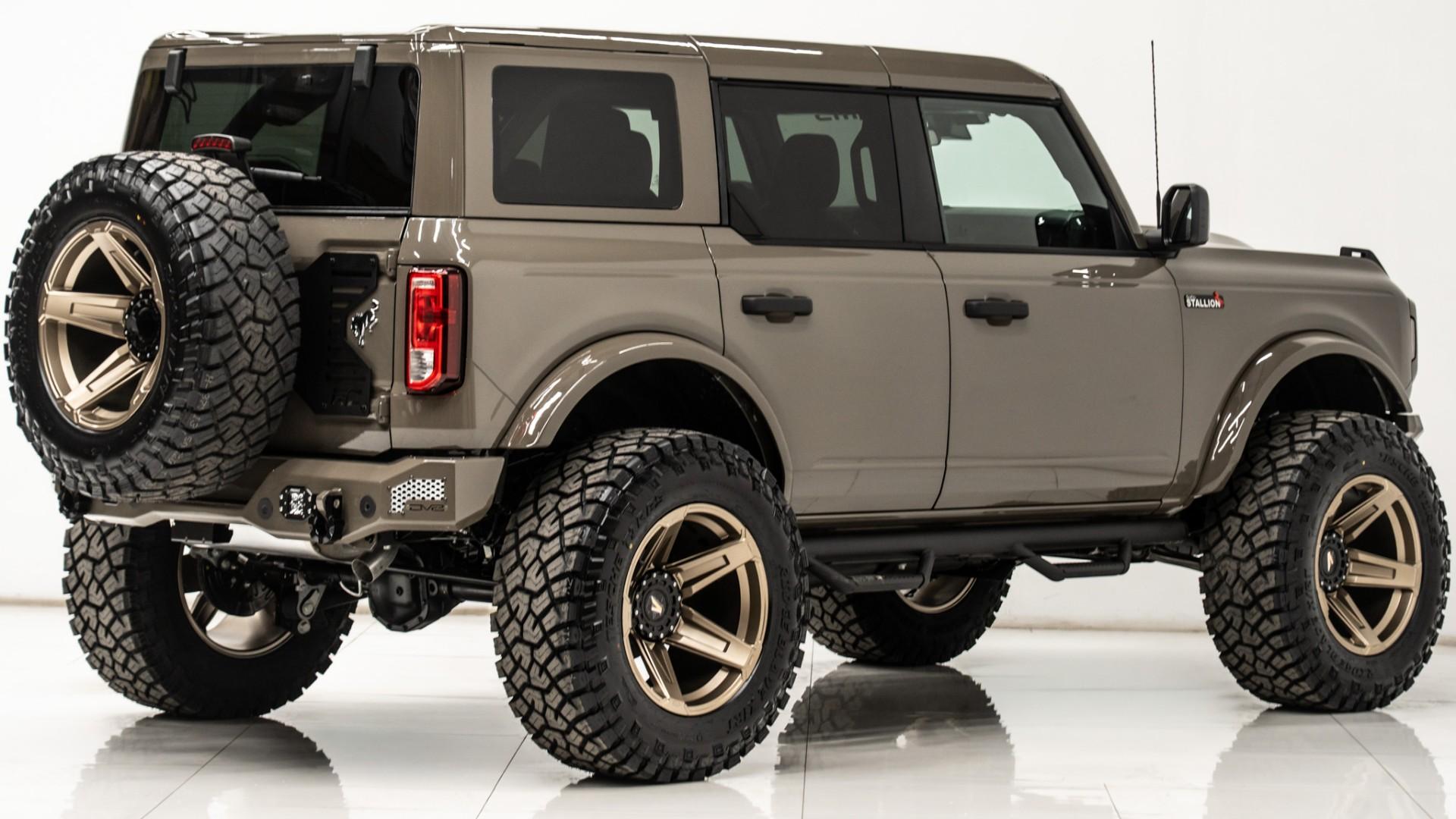 2026 FORD BRONCO in Dark Marsh, photo 7 of 55
