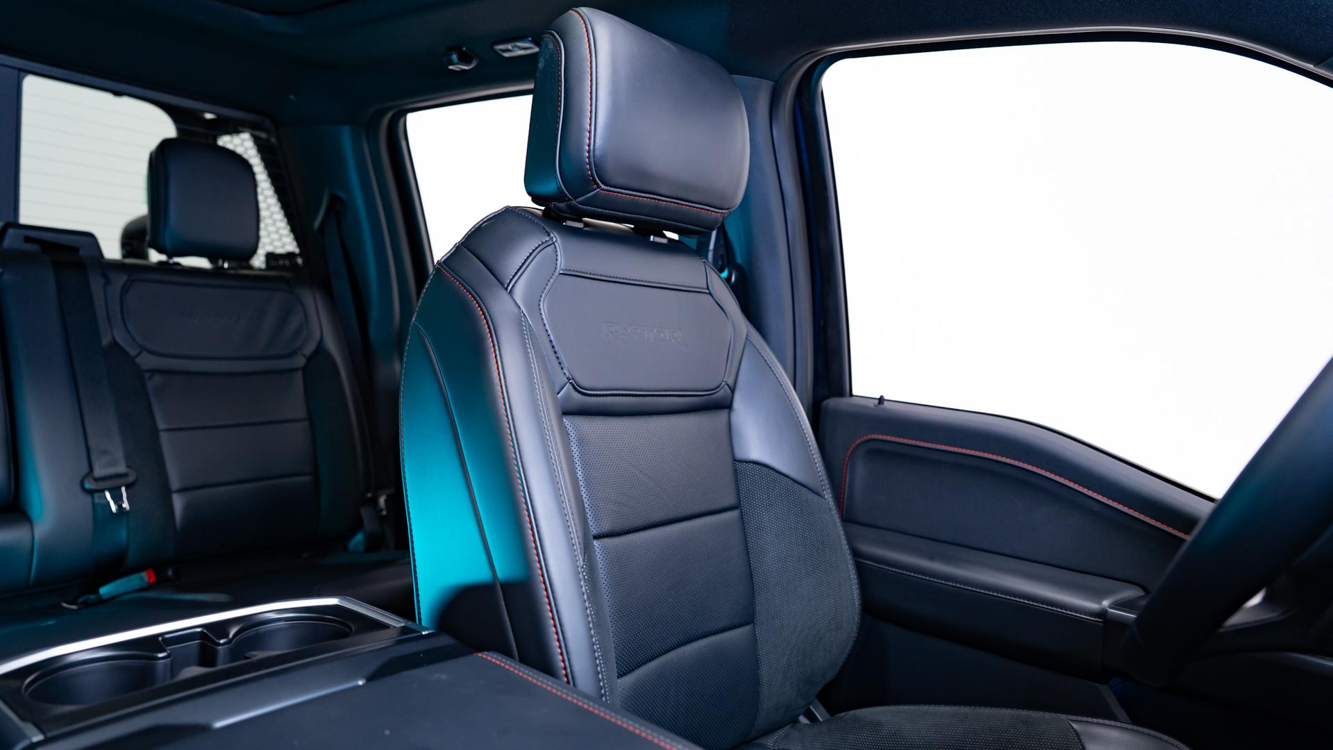 2025 FORD F-150 RAPTOR in Navy, photo 40 of 58