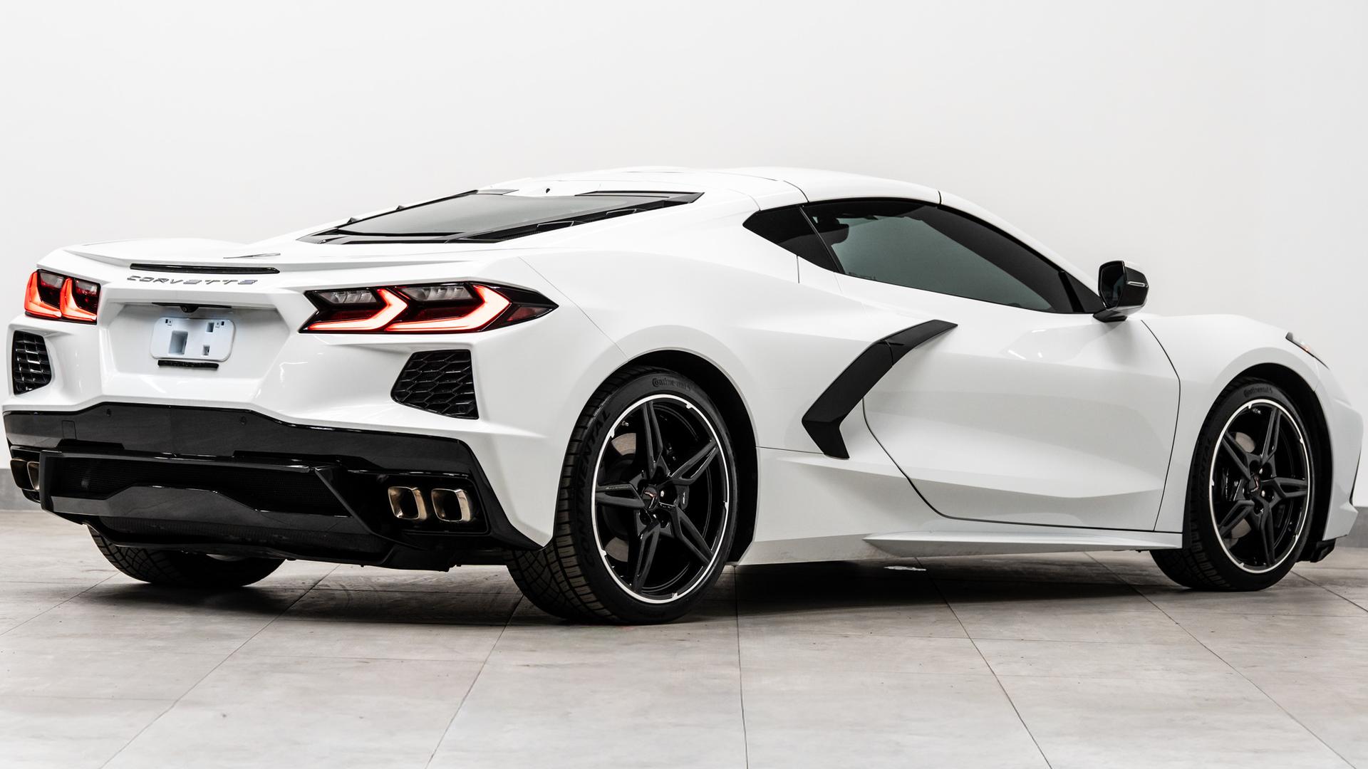 2020 CHEVROLET CORVETTE in ARCTIC WHITE, photo 8 of 49