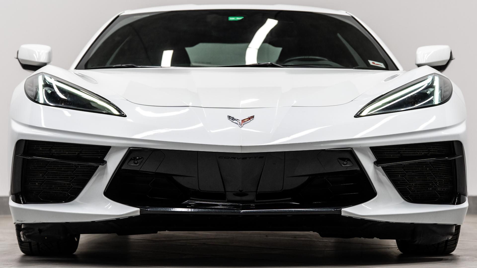 2020 CHEVROLET CORVETTE in ARCTIC WHITE, photo 13 of 49