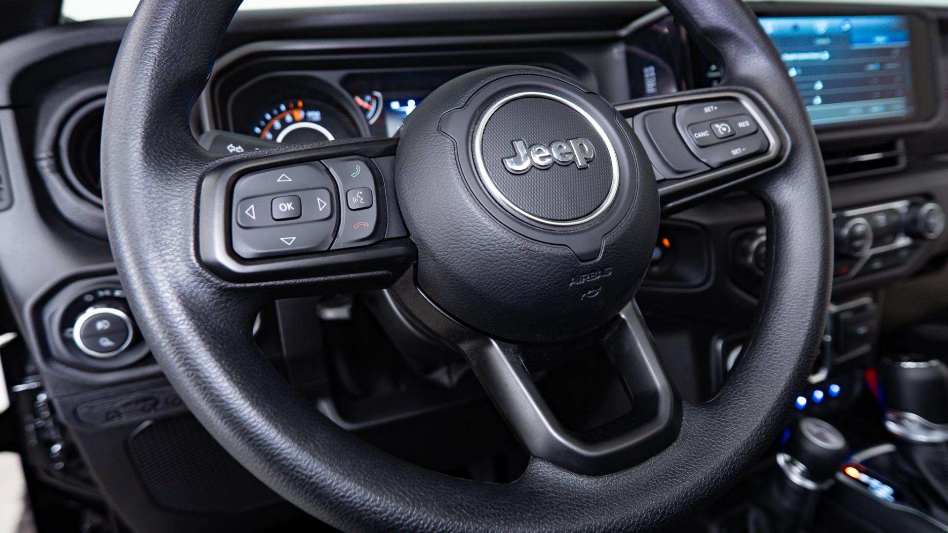 2026 JEEP GLADIATOR 4X4 in Black, photo 19 of 60