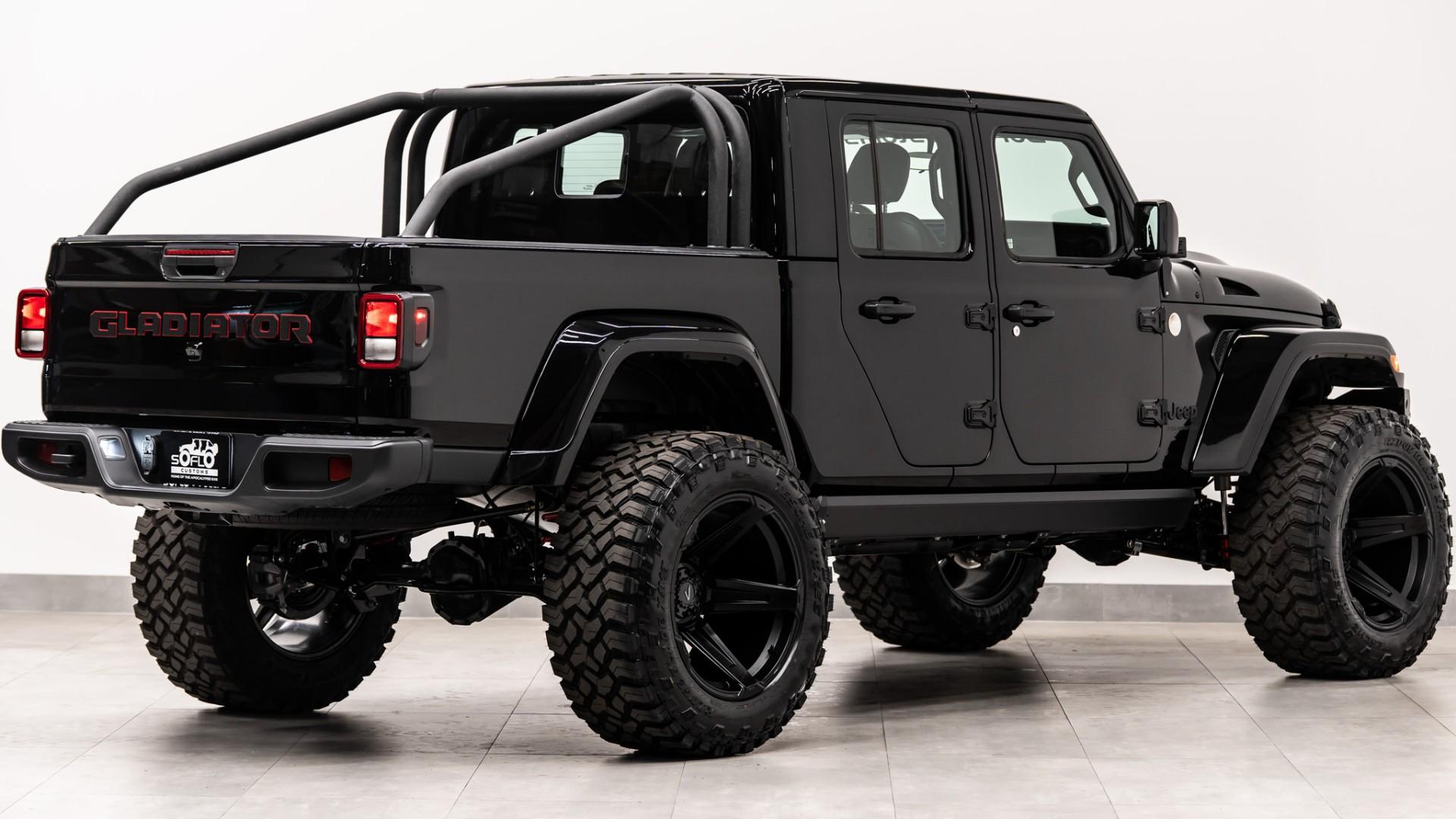 2026 JEEP GLADIATOR 4X4 in Black, photo 8 of 60