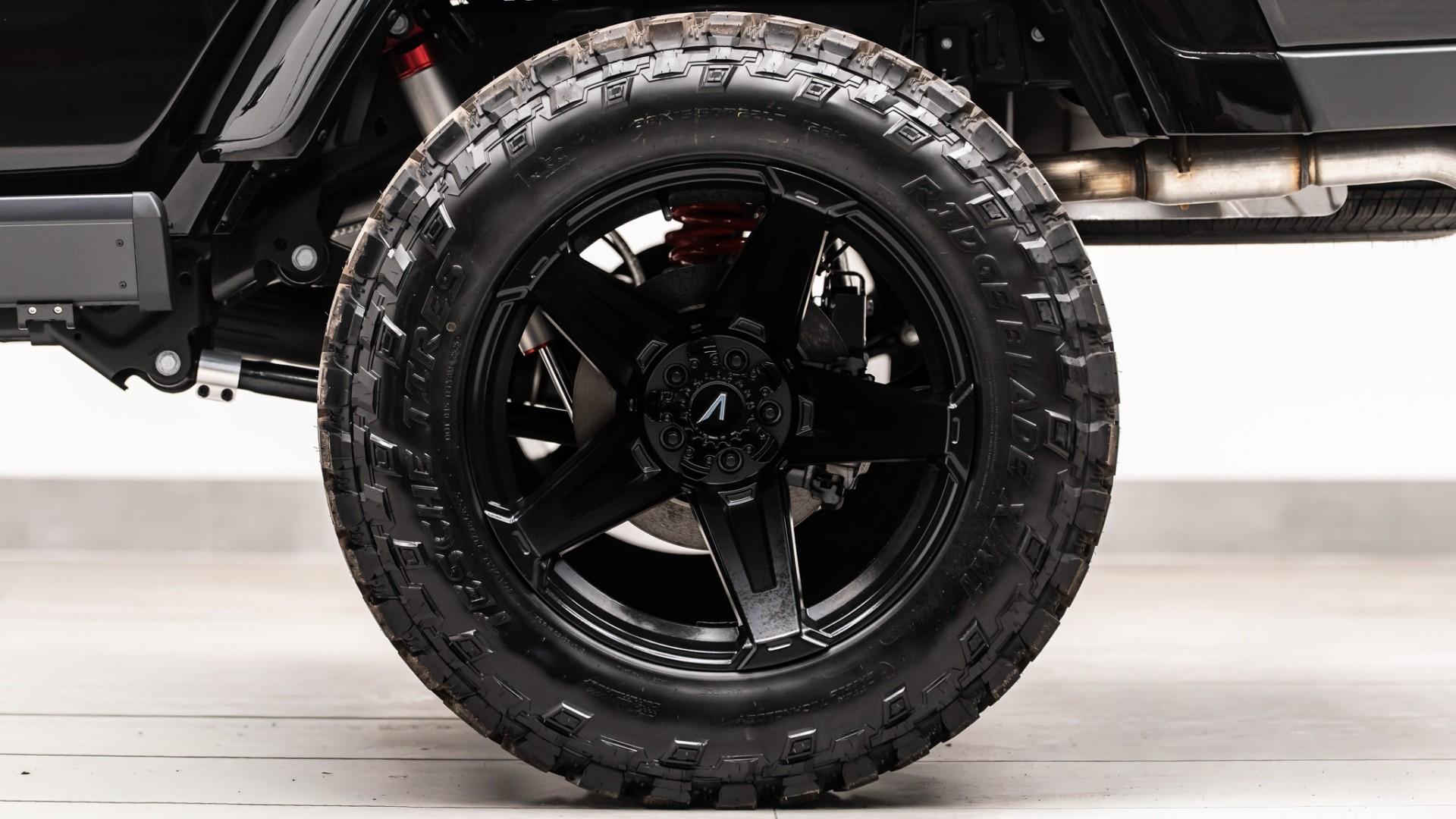 2026 JEEP GLADIATOR 4X4 in Black, photo 58 of 60
