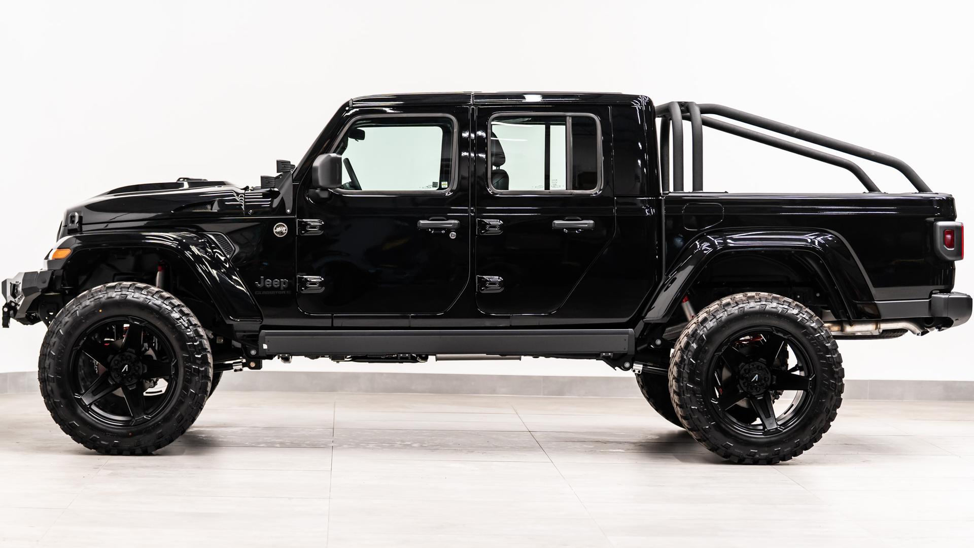 2026 JEEP GLADIATOR 4X4 in Black, photo 11 of 60