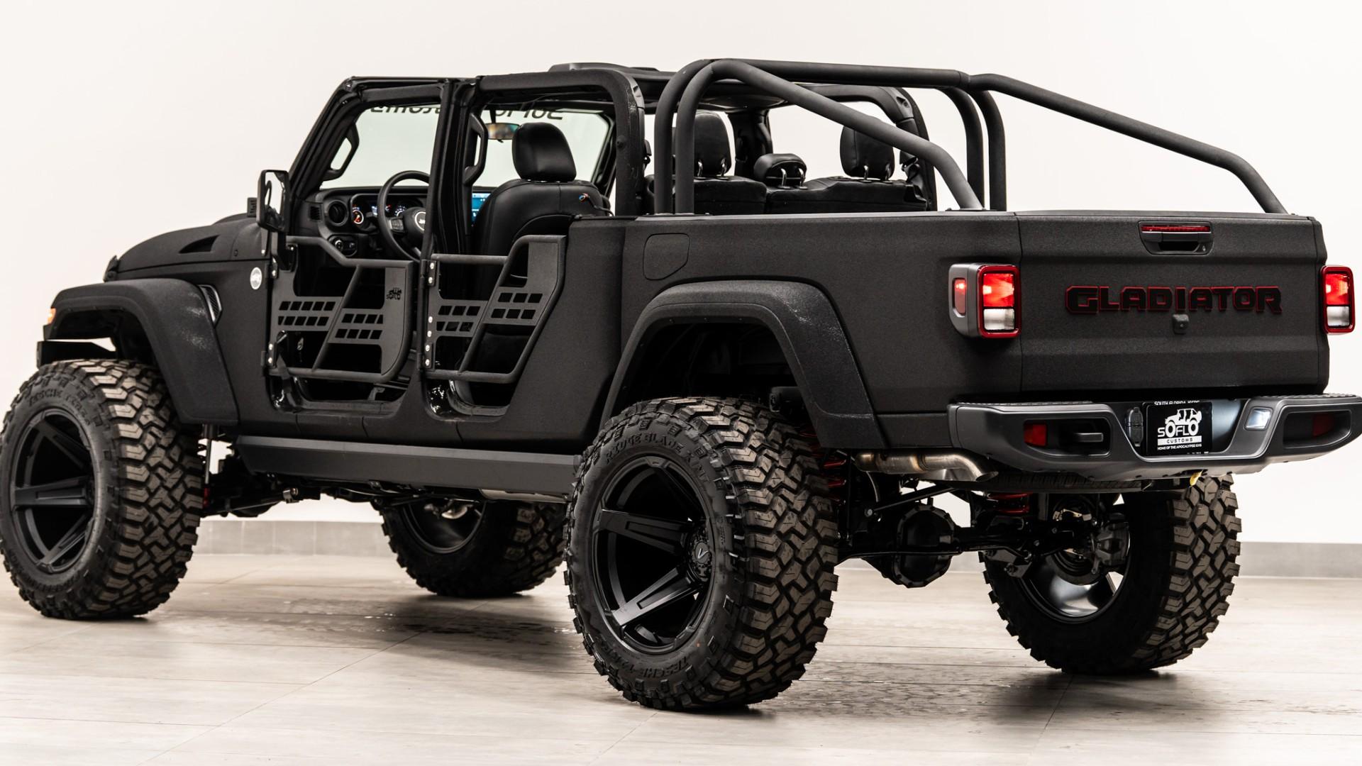2026 JEEP GLADIATOR in Black, photo 14 of 55