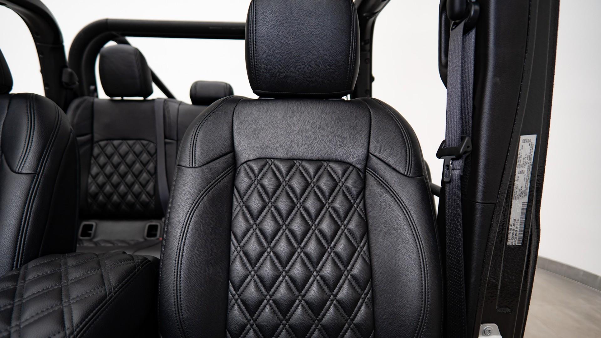 2026 JEEP GLADIATOR in Black, photo 22 of 55