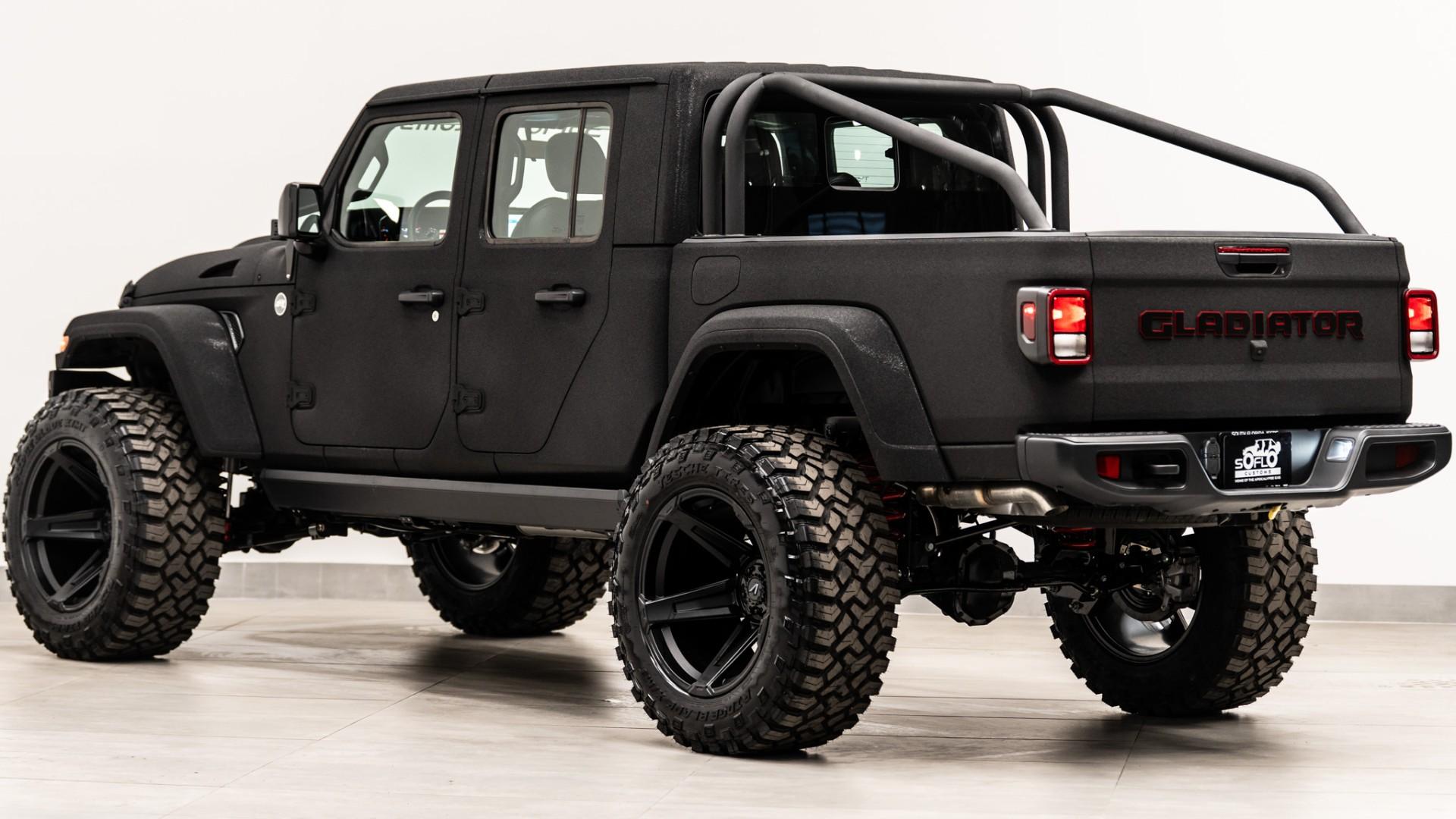 2026 JEEP GLADIATOR in Black, photo 10 of 55