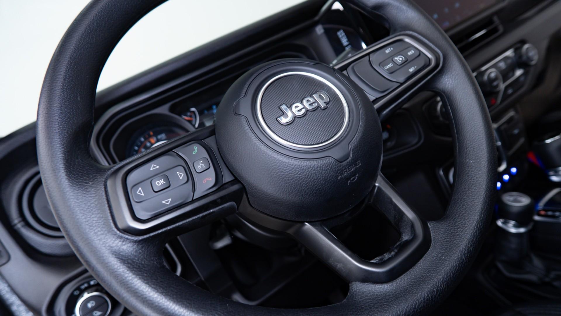 2026 JEEP GLADIATOR in Gray, photo 19 of 50