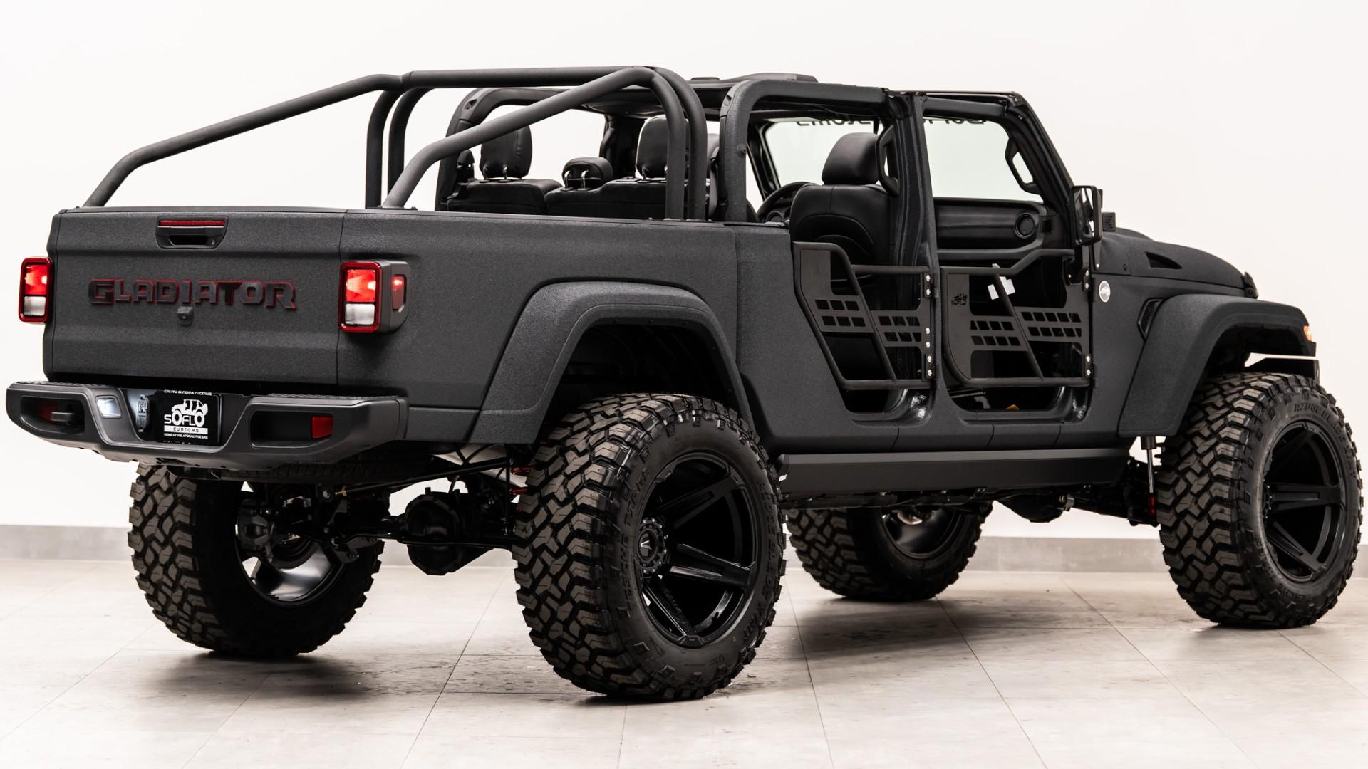 2026 JEEP GLADIATOR in Gray, photo 14 of 50