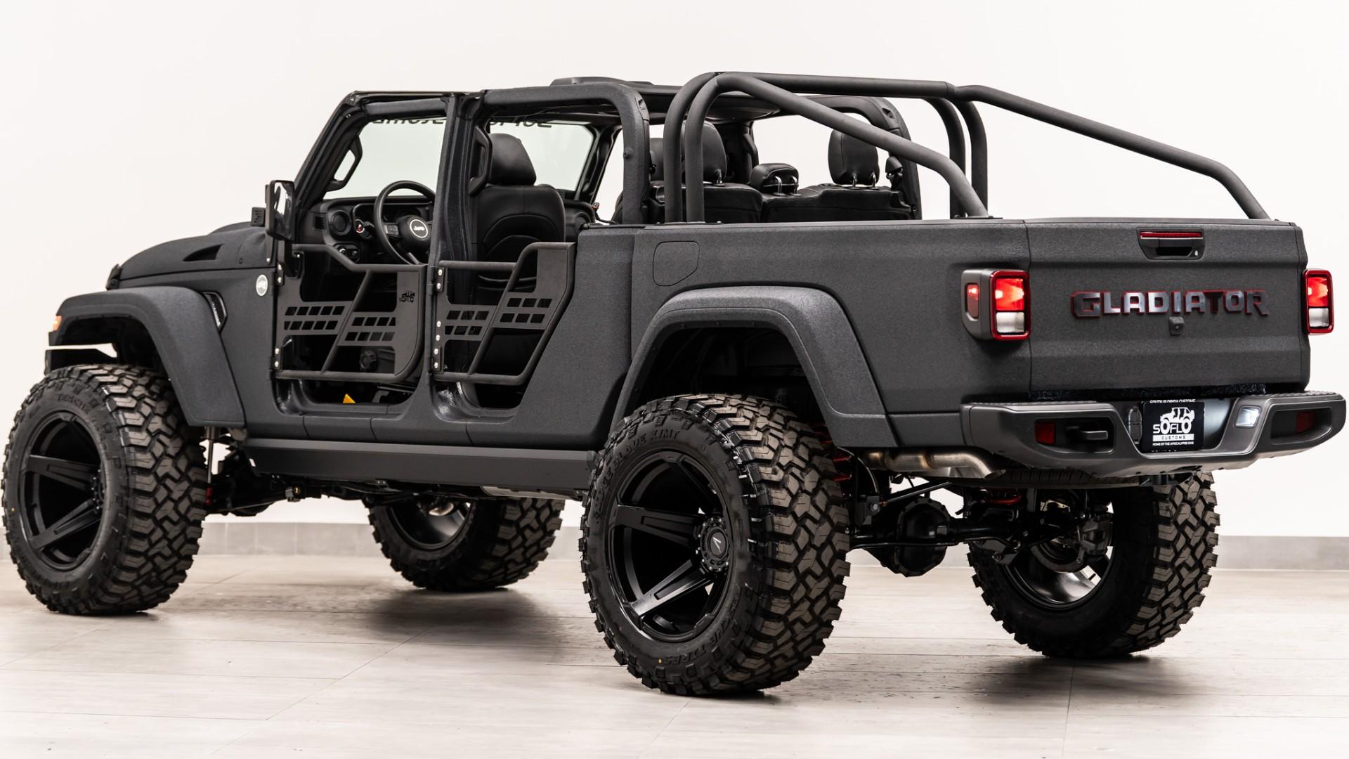 2026 JEEP GLADIATOR in Gray, photo 15 of 50