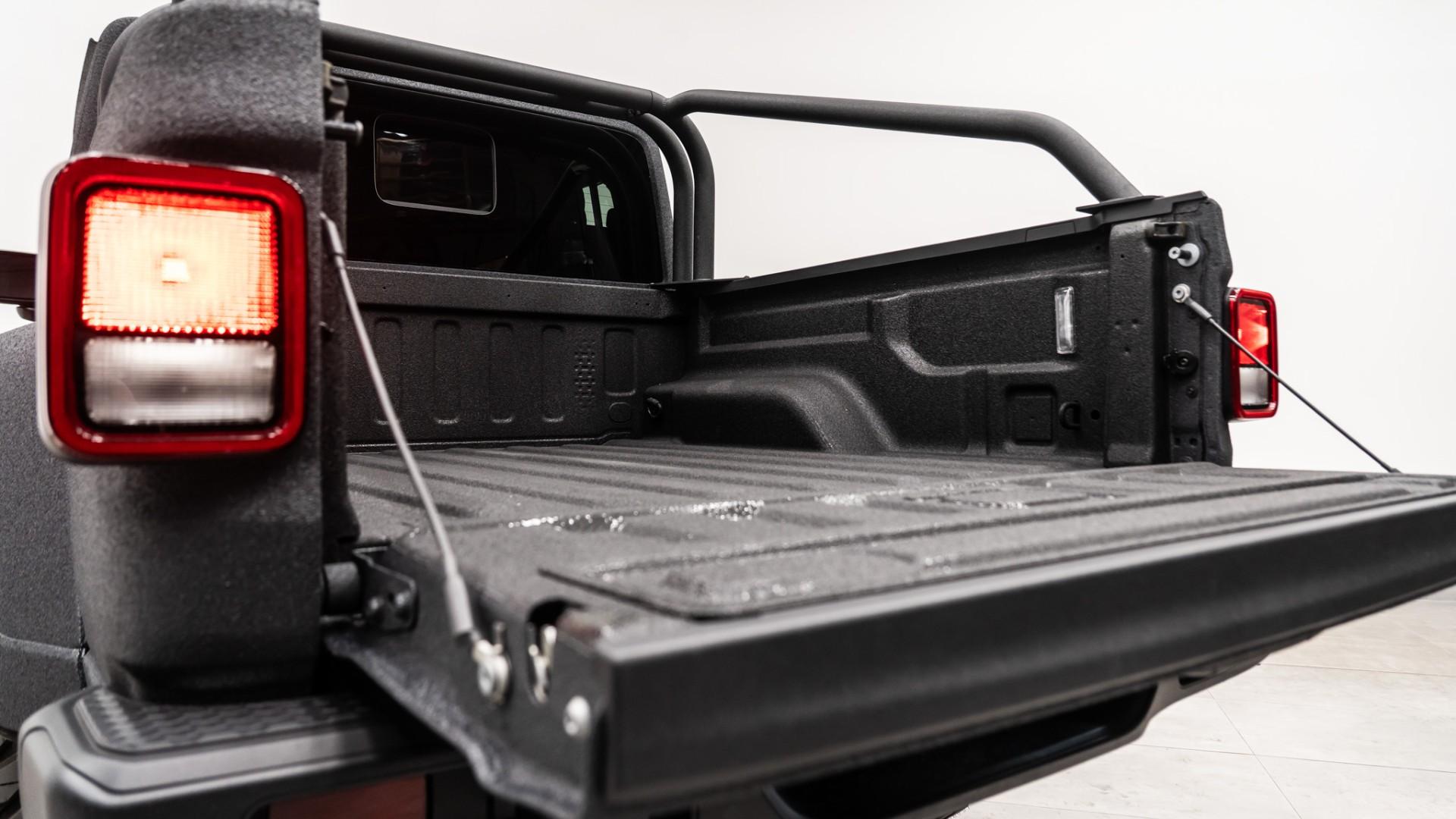 2026 JEEP GLADIATOR in Gray, photo 39 of 50