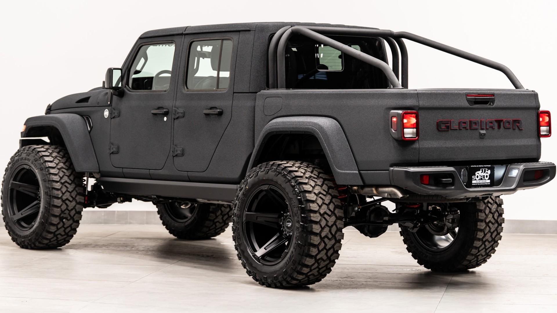2026 JEEP GLADIATOR in Gray, photo 10 of 50