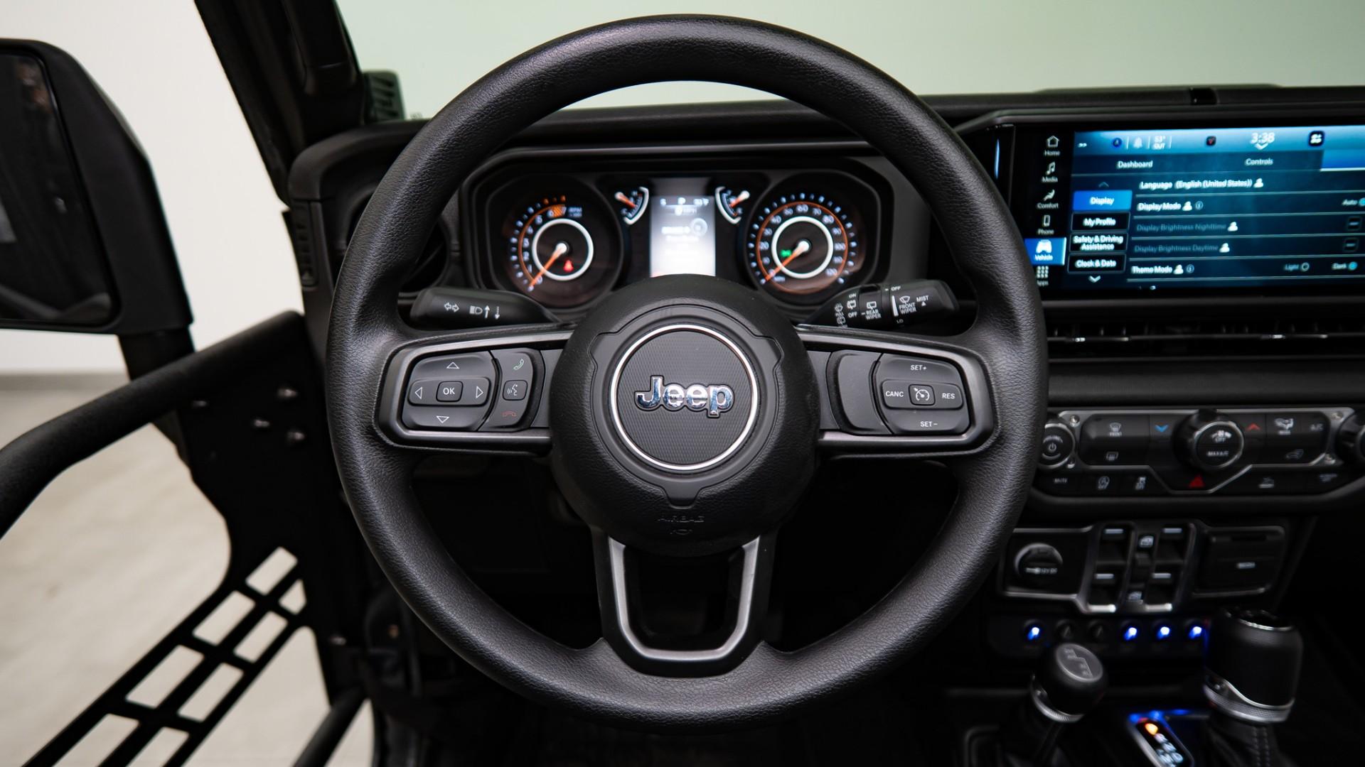 2026 JEEP WRANGLER in Gray, photo 17 of 48