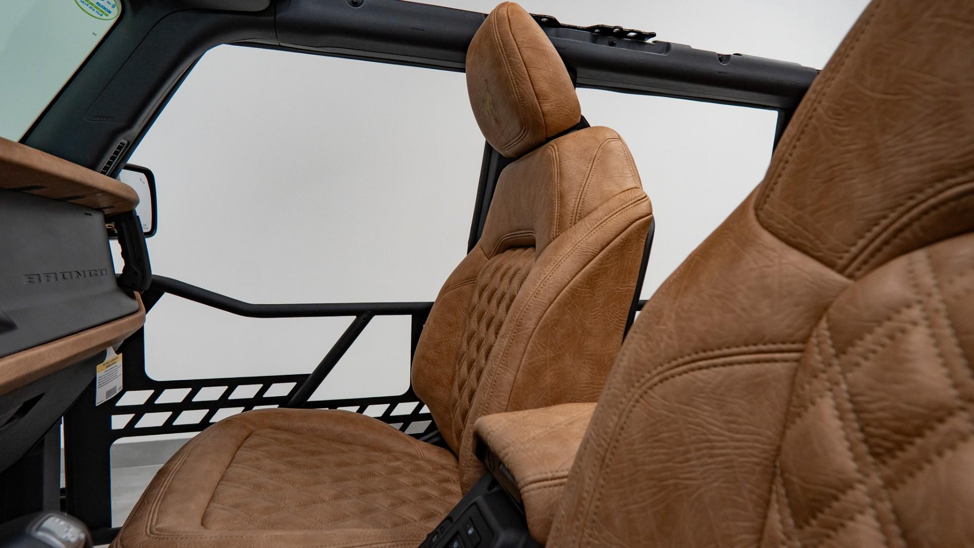 2025 FORD BRONCO in Green, photo 28 of 41