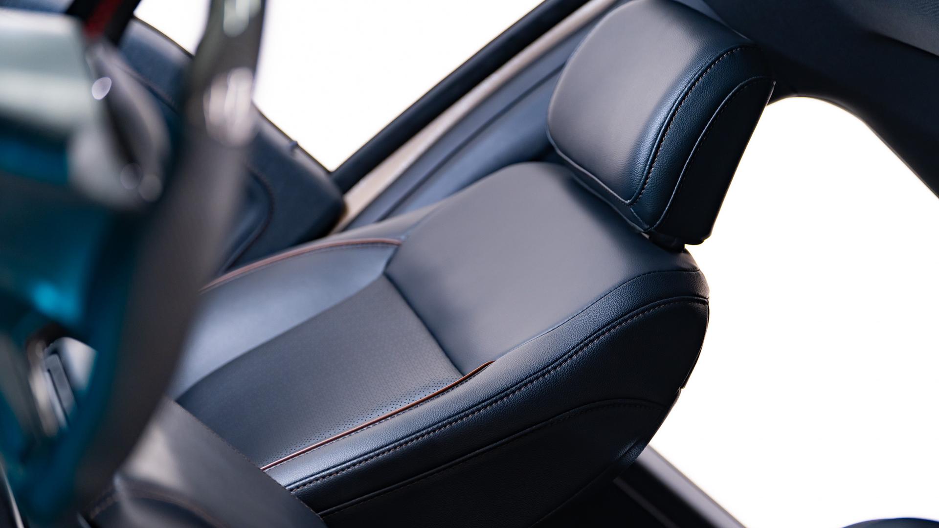 2025 FORD F-150 LARIAT in Tan, photo 46 of 51