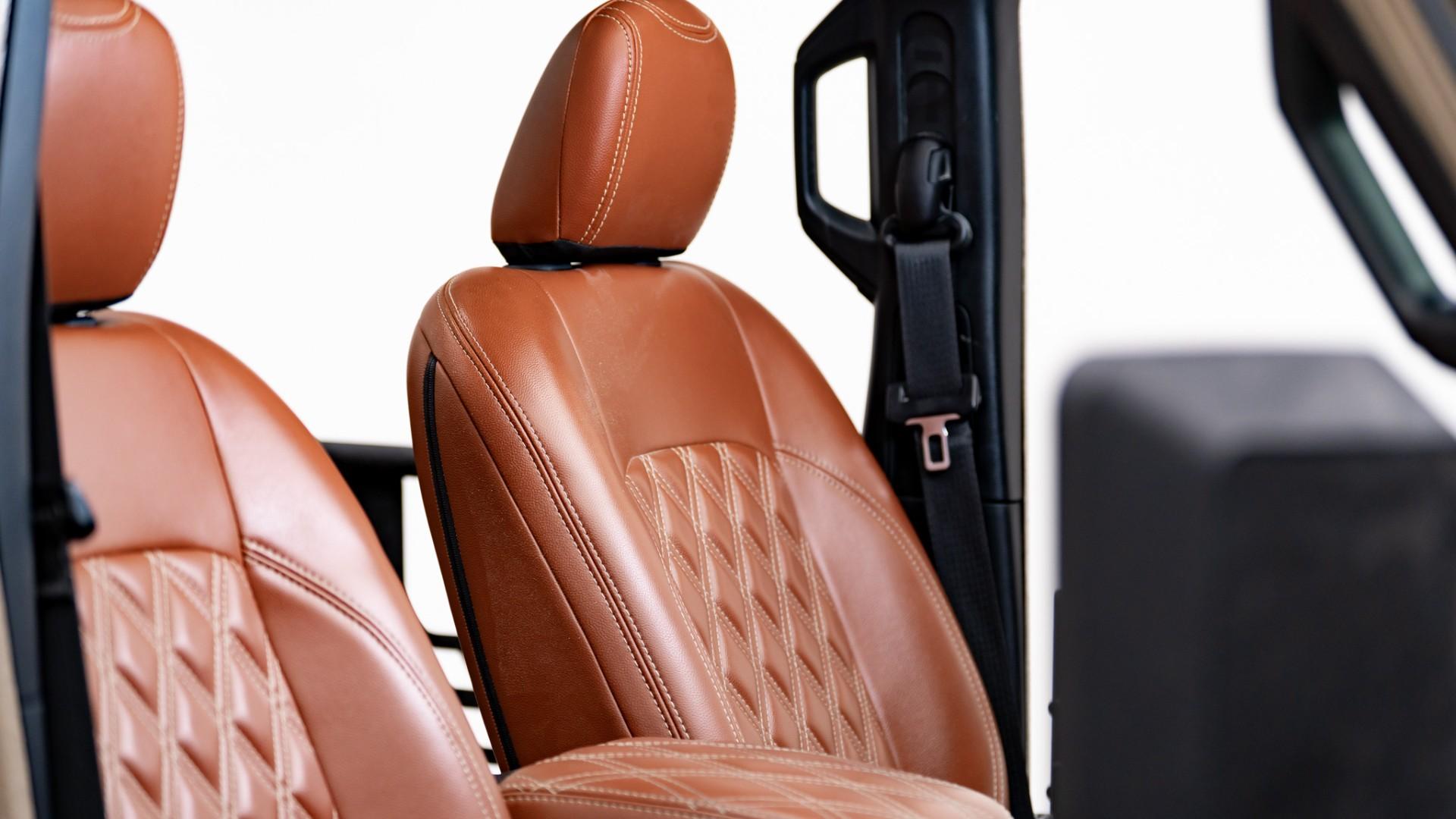 2020 JEEP GLADIATOR in Tan, photo 33 of 51