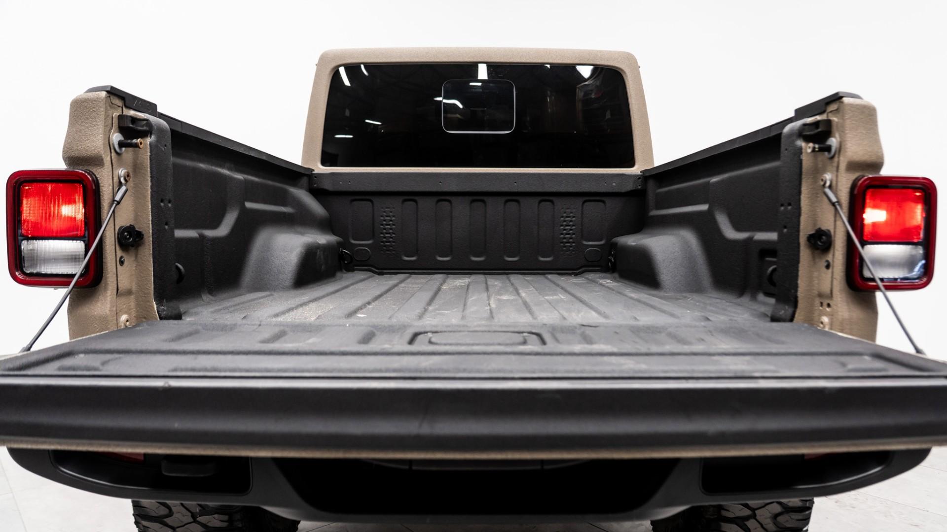 2020 JEEP GLADIATOR in Tan, photo 44 of 51