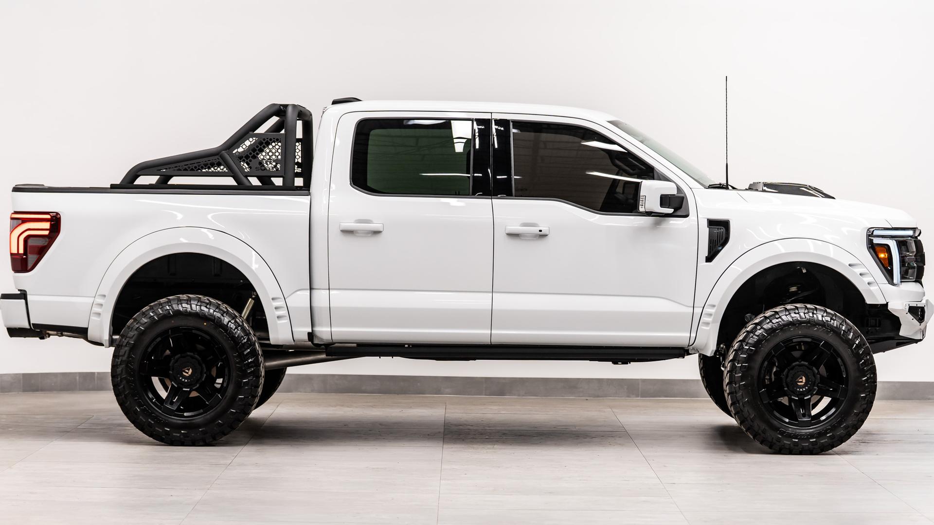 2025 FORD F-150 LARIAT in White, photo 7 of 48