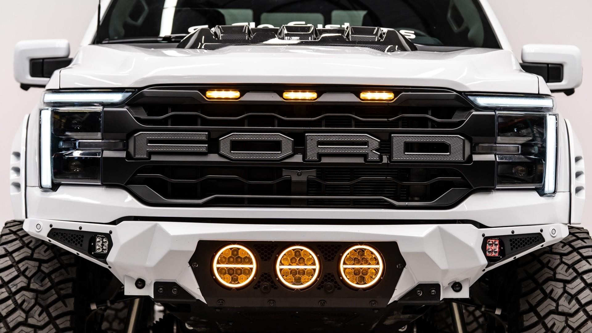 2025 FORD F-150 LARIAT in White, photo 17 of 48