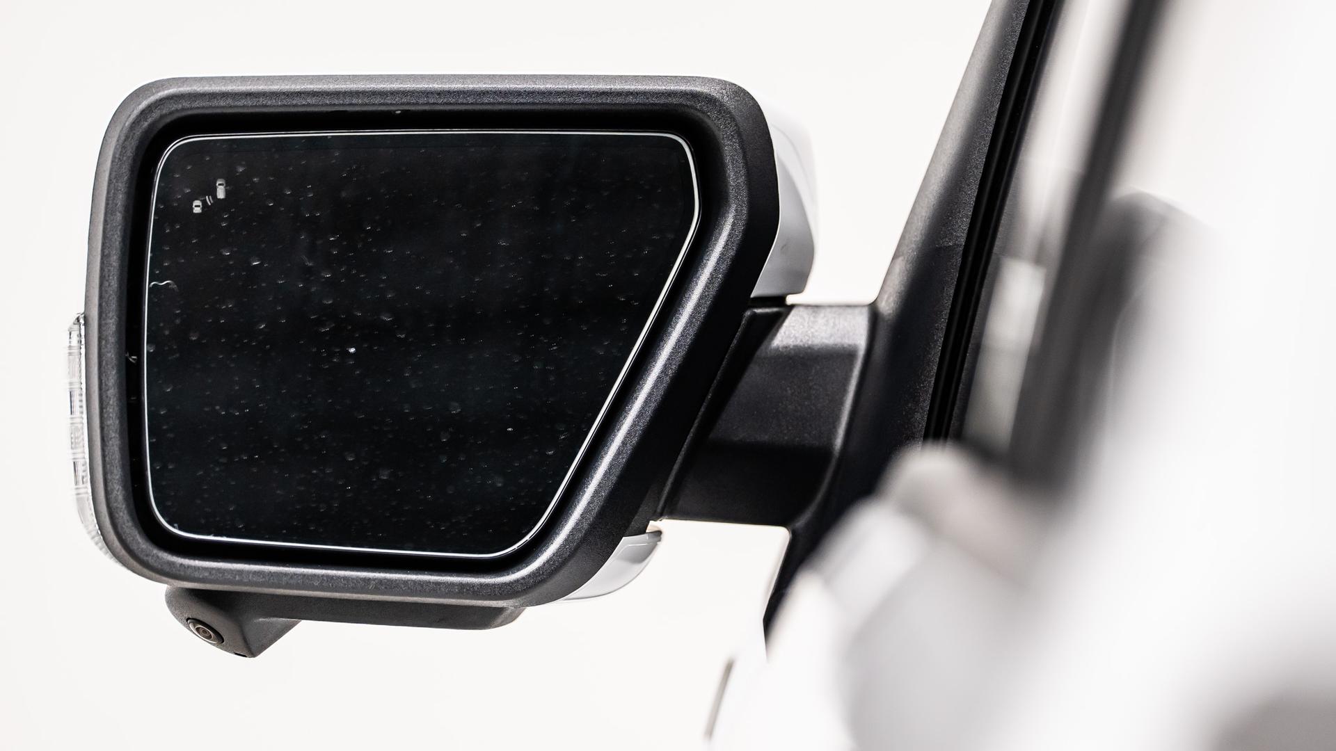 2025 FORD F-150 LARIAT in White, photo 18 of 48