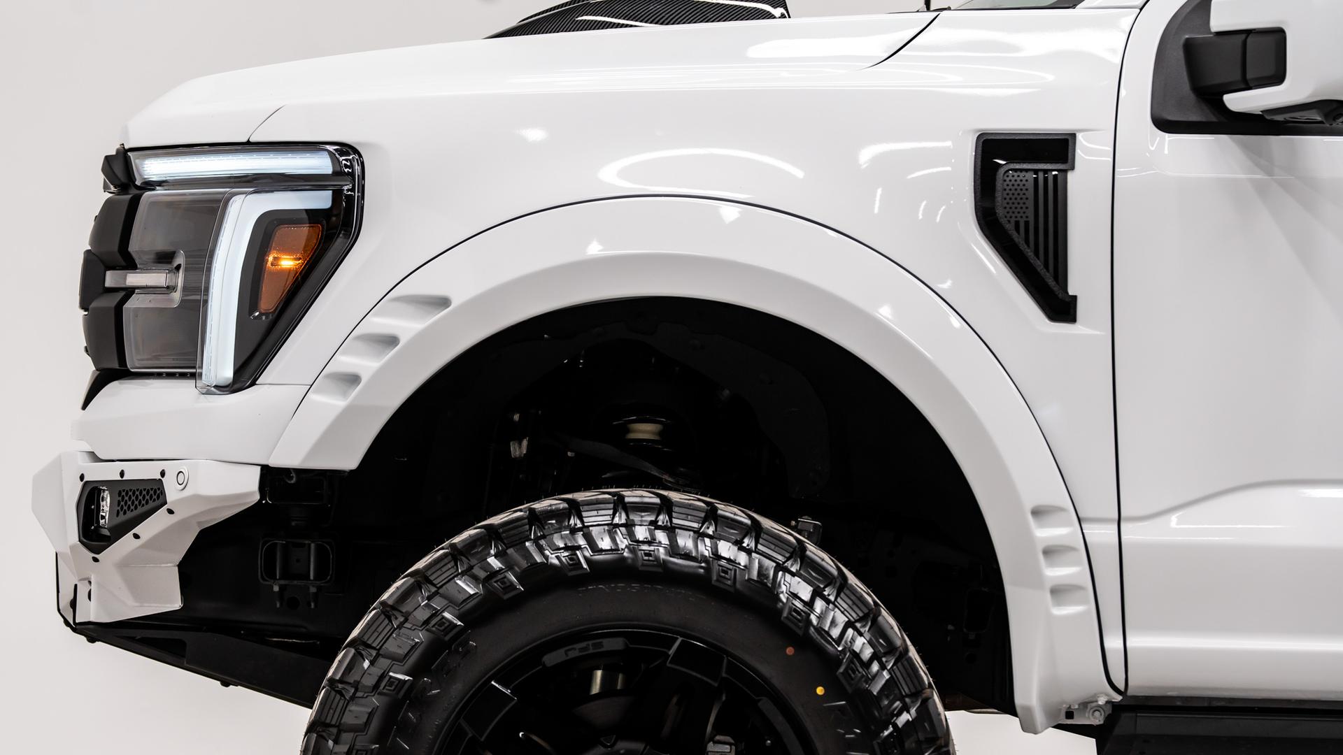 2025 FORD F-150 LARIAT in White, photo 24 of 48