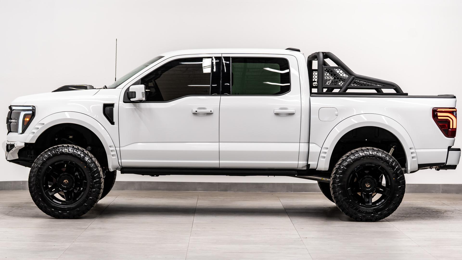 2025 FORD F-150 LARIAT in White, photo 11 of 48