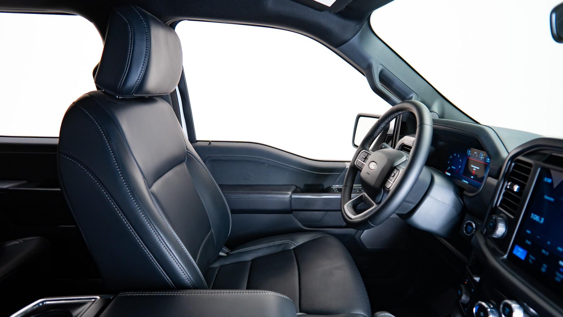 2025 FORD F-150 LARIAT in White, photo 35 of 48