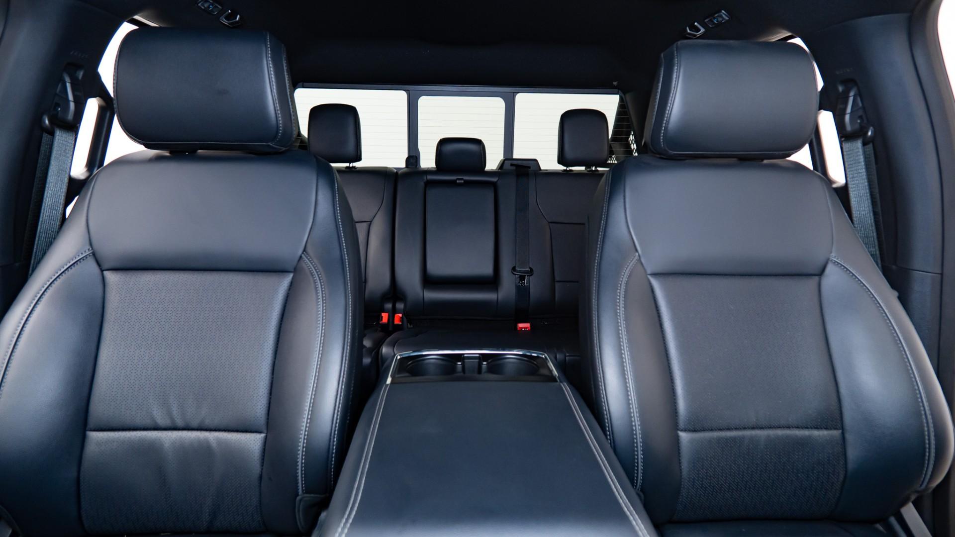 2025 FORD F-150 LARIAT in White, photo 3 of 48