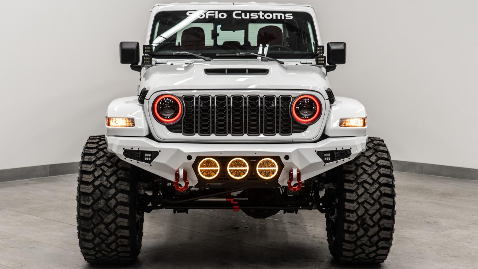 2026 JEEP GLADIATOR in White, photo 15 of 33