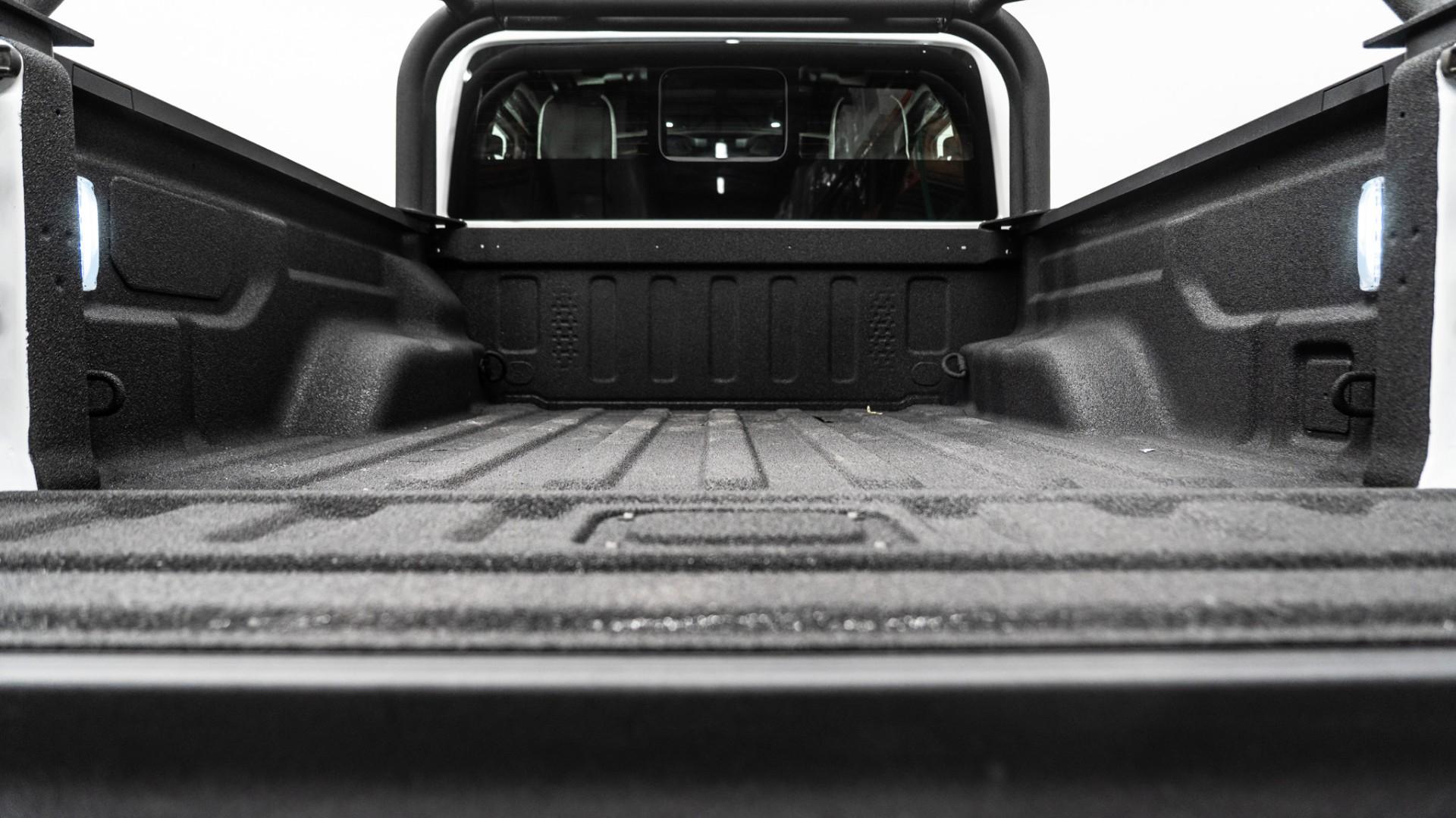 2026 JEEP GLADIATOR in White, photo 8 of 33