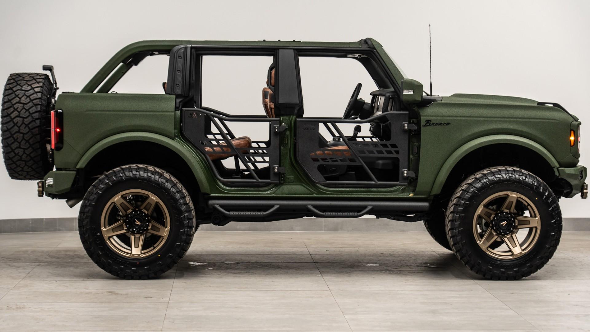 2026 FORD BRONCO in Green, photo 24 of 48