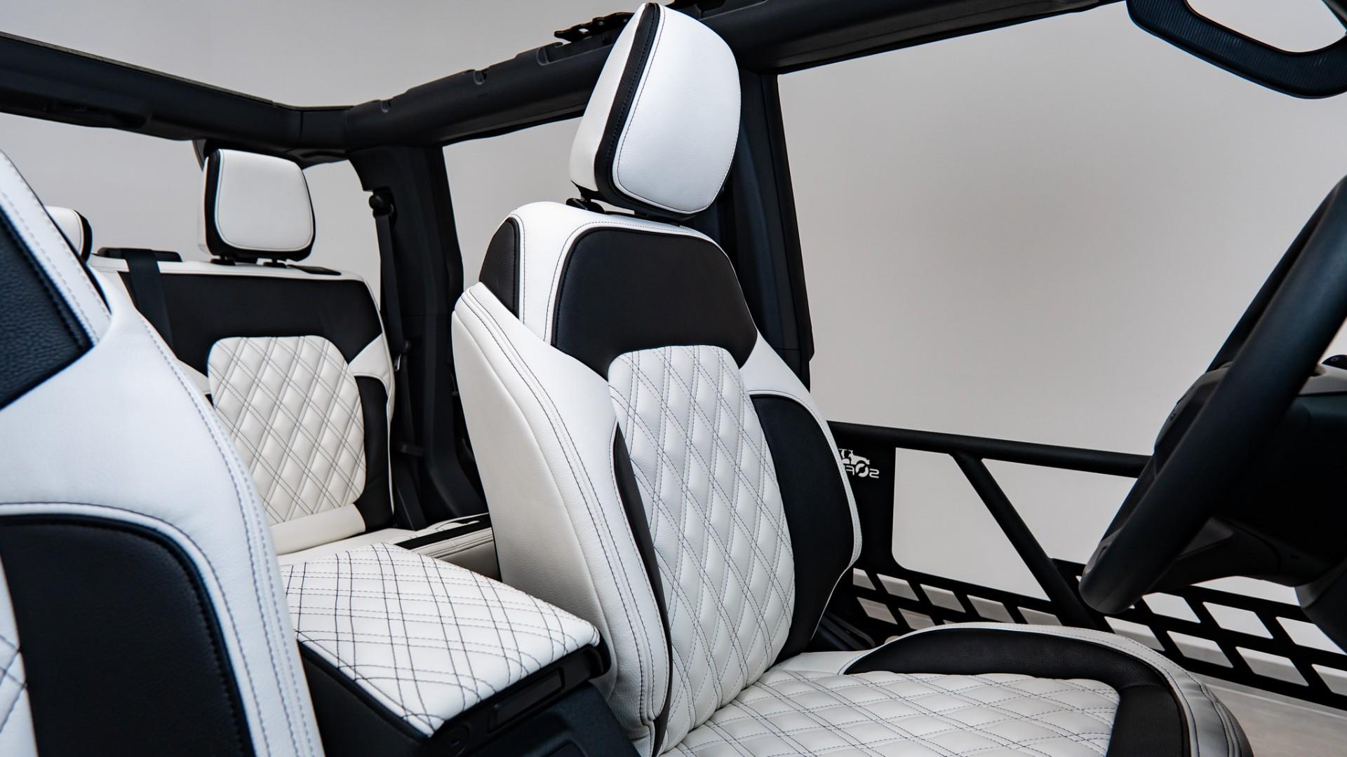 2026 FORD BRONCO in Black, photo 33 of 50