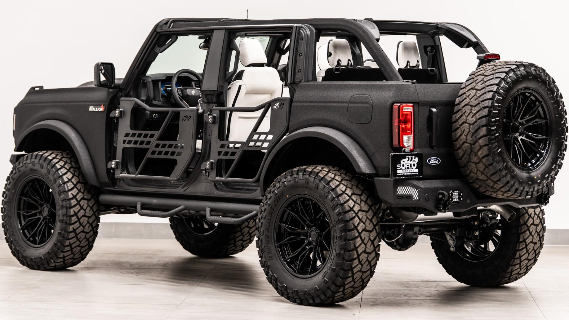 2026 FORD BRONCO in Black, photo 14 of 50