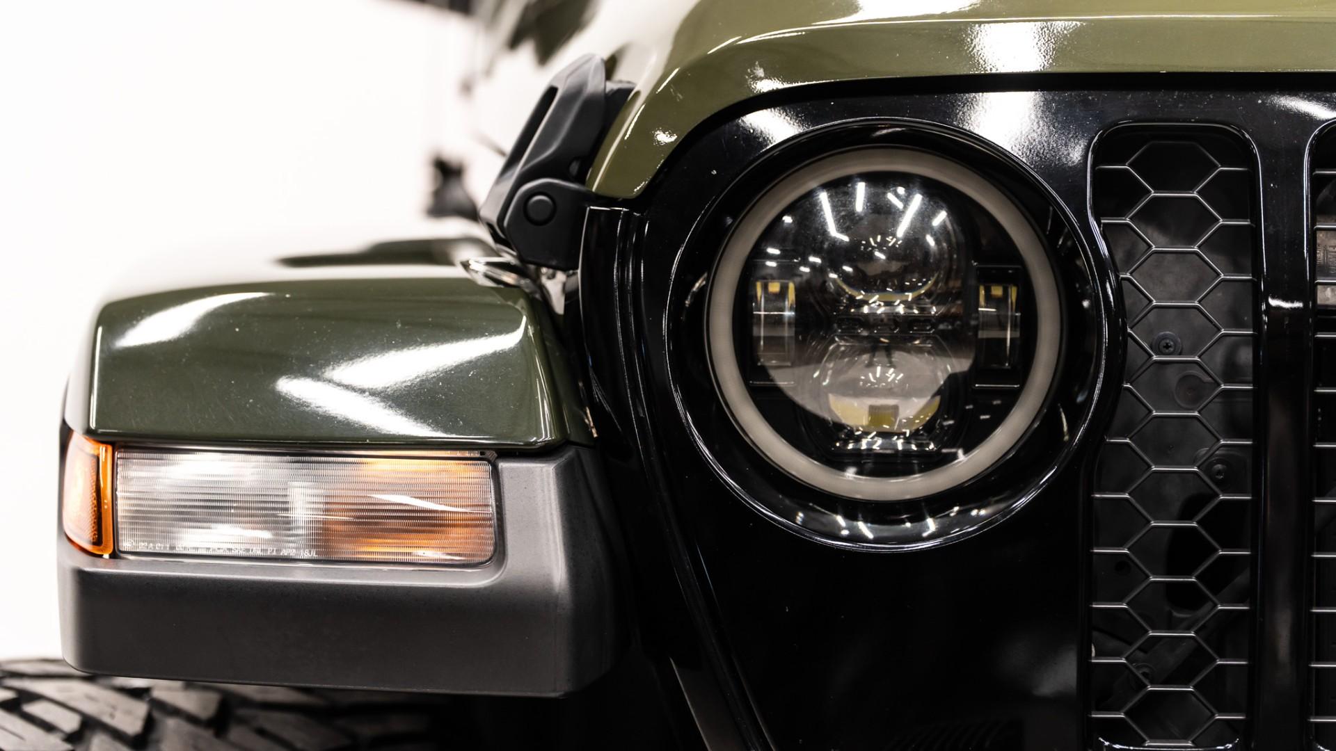 2022 JEEP GLADIATOR in Green, photo 42 of 60