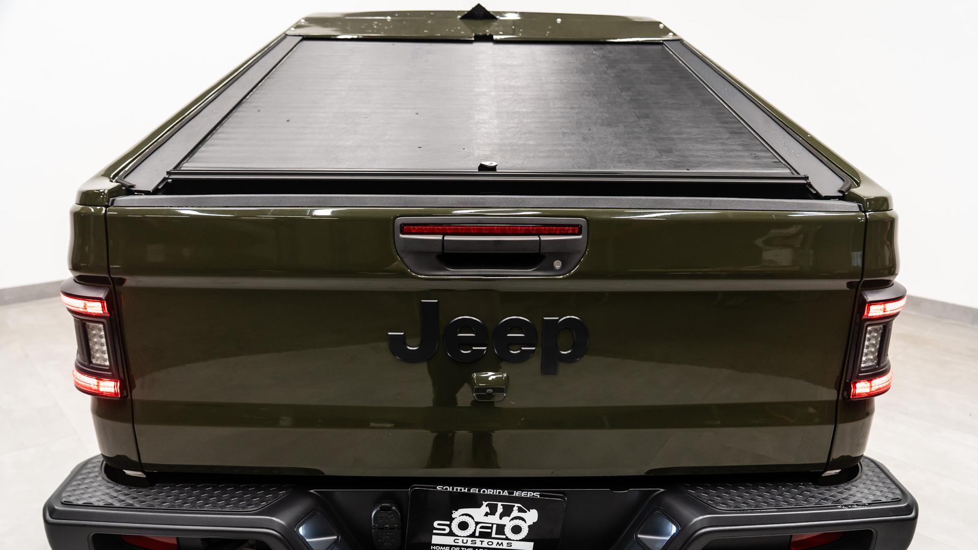 2022 JEEP GLADIATOR in Green, photo 52 of 60