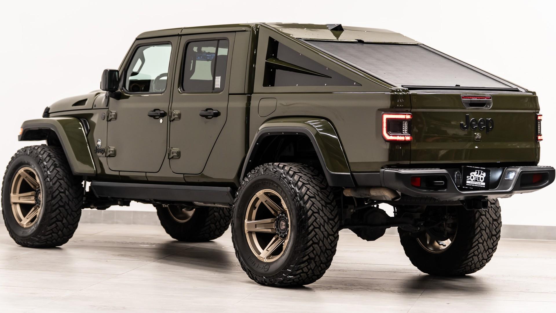 2022 JEEP GLADIATOR in Green, photo 10 of 60