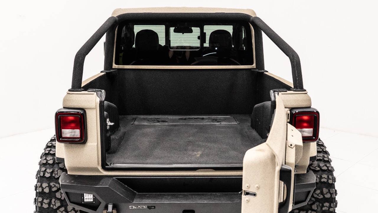 2024 JEEP WRANGLER in Tan, photo 9 of 26