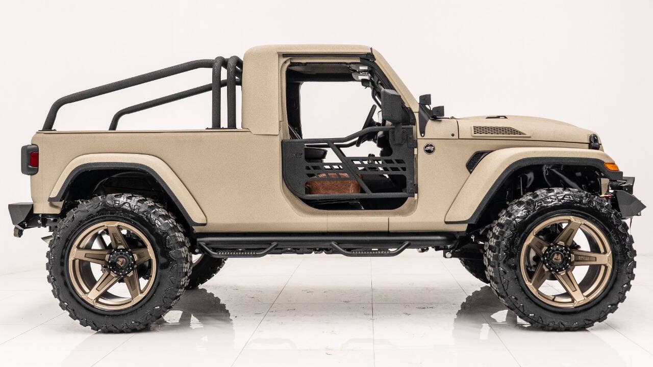 2024 JEEP WRANGLER in Tan, photo 19 of 26