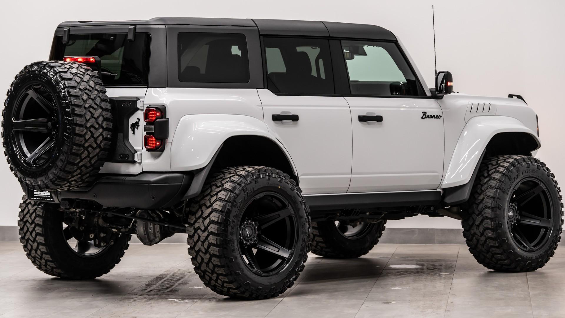 2024 FORD BRONCO RAPTOR in White, photo 8 of 60
