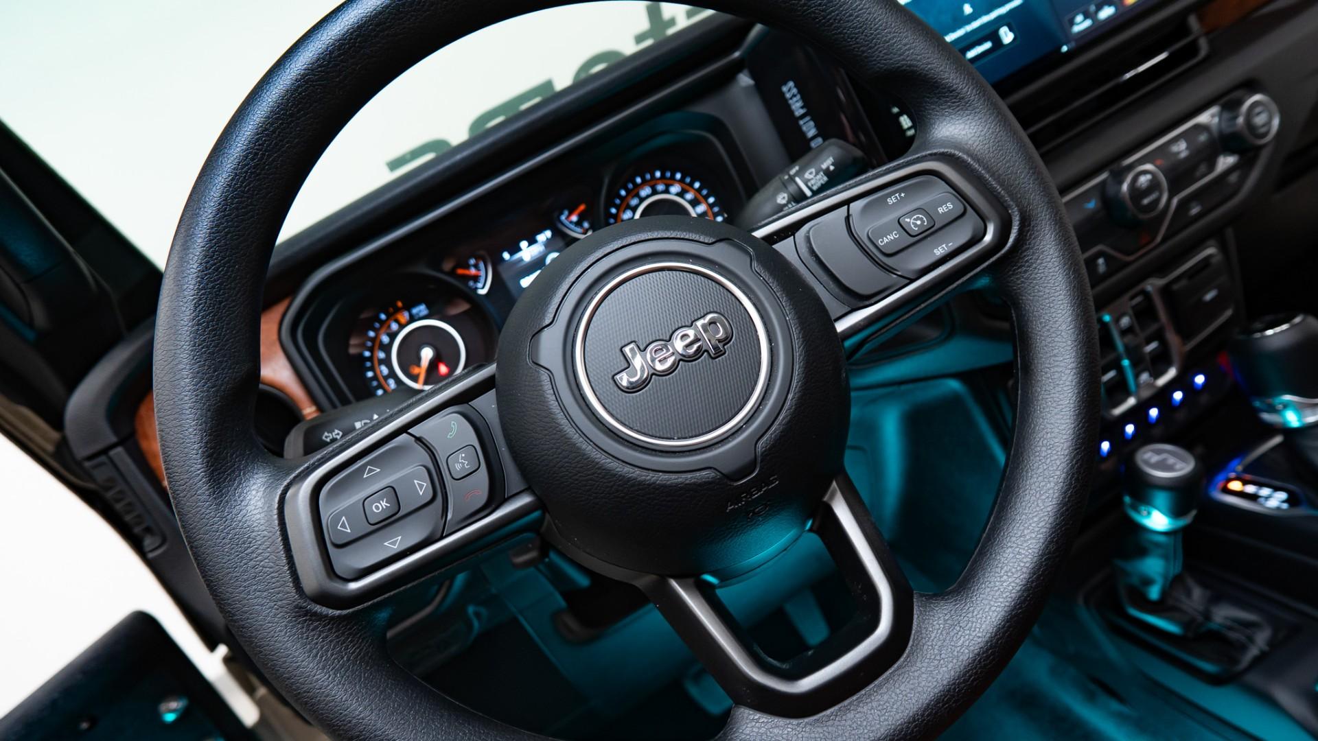 2026 JEEP GLADIATOR in Tan, photo 17 of 60