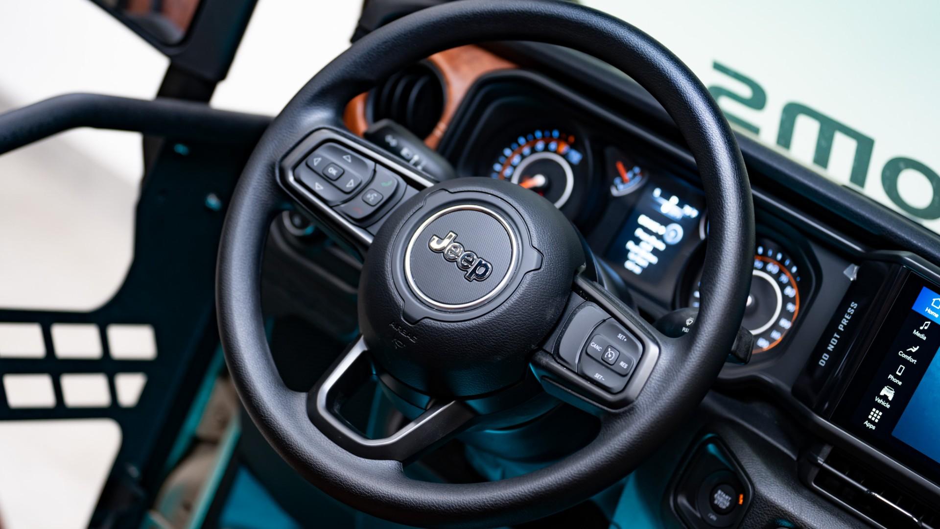 2026 JEEP GLADIATOR in Tan, photo 19 of 60