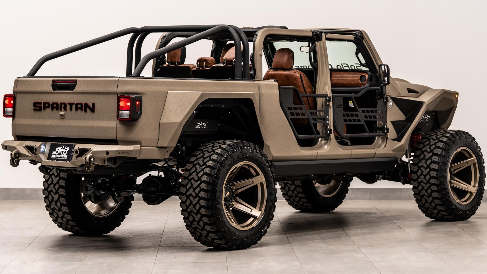 2026 JEEP GLADIATOR in Tan, photo 13 of 60