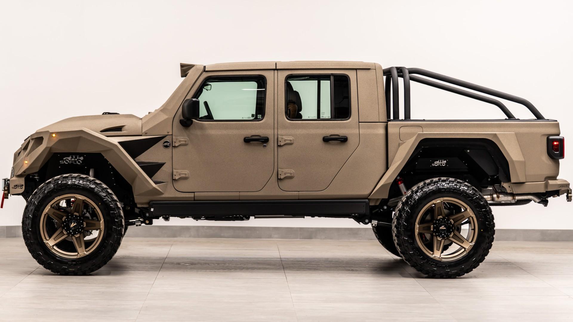 2026 JEEP GLADIATOR in Tan, photo 11 of 60