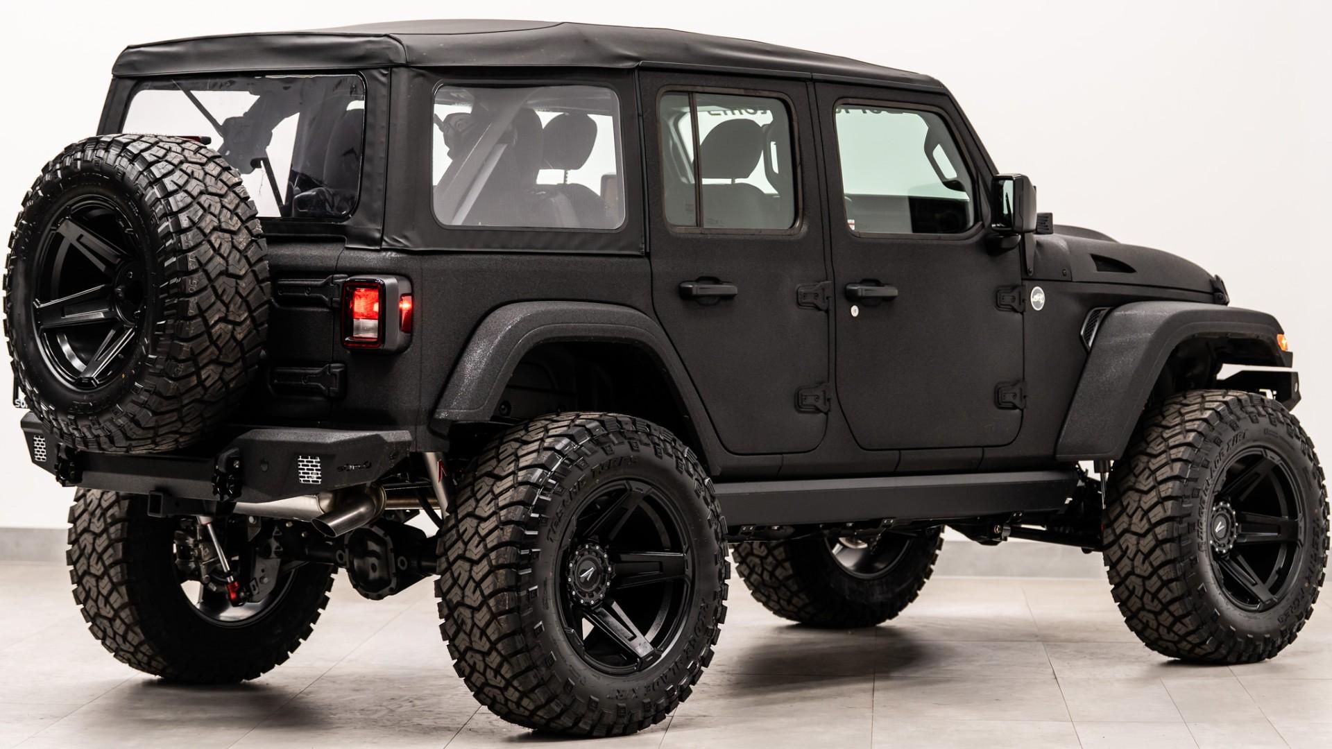 2026 JEEP WRANGLER in Black, photo 8 of 52