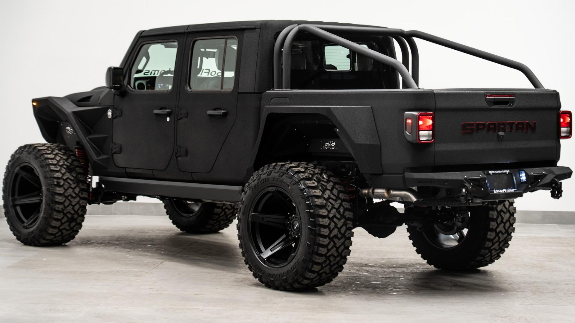 2026 JEEP GLADIATOR in Black, photo 10 of 28